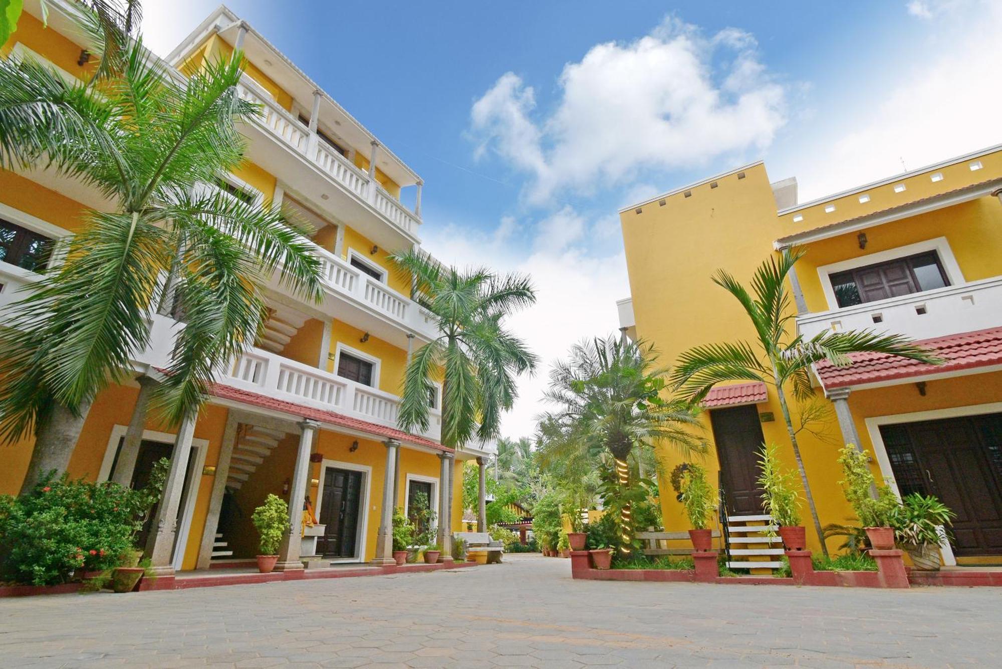 Poppys Olive De' Villa Auroville Bagian luar foto