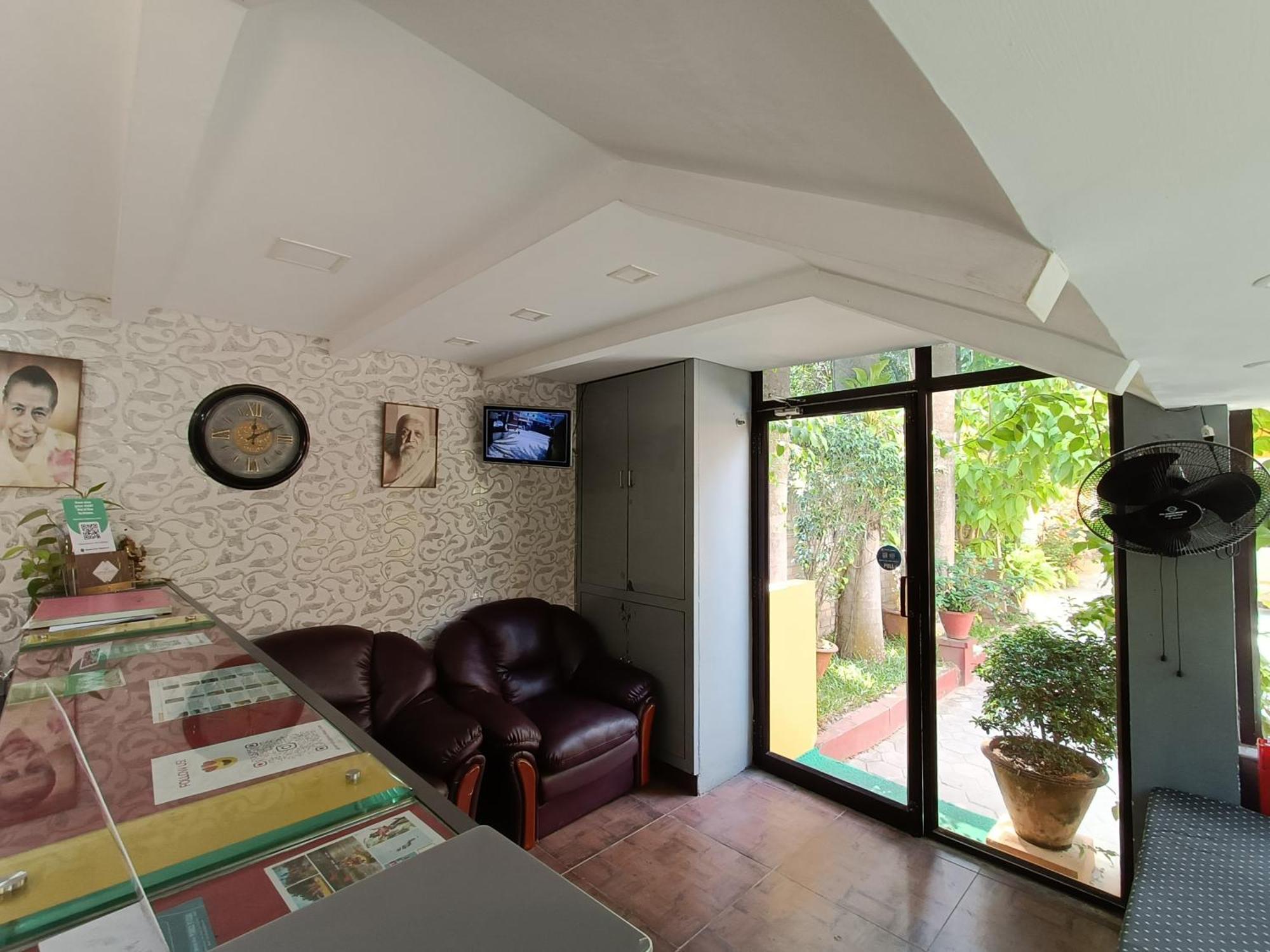 Poppys Olive De' Villa Auroville Bagian luar foto