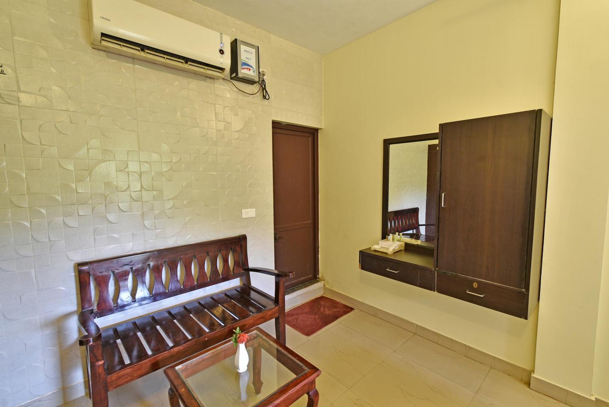 Poppys Olive De' Villa Auroville Bagian luar foto